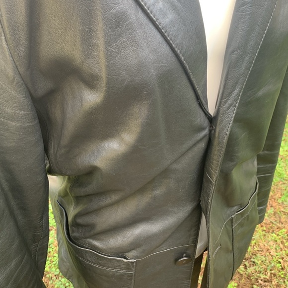 Leather jacket - Picture 10 of 12
